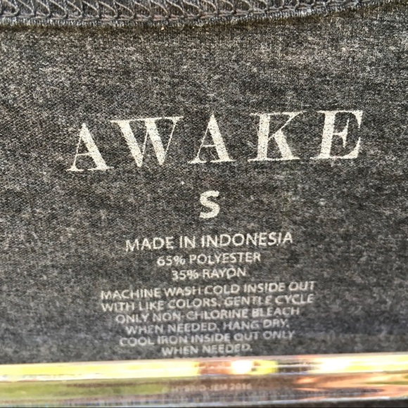 Awake California Rainbow Scoop Neck Short Sleeve Tee Small - Picture 3 of 6